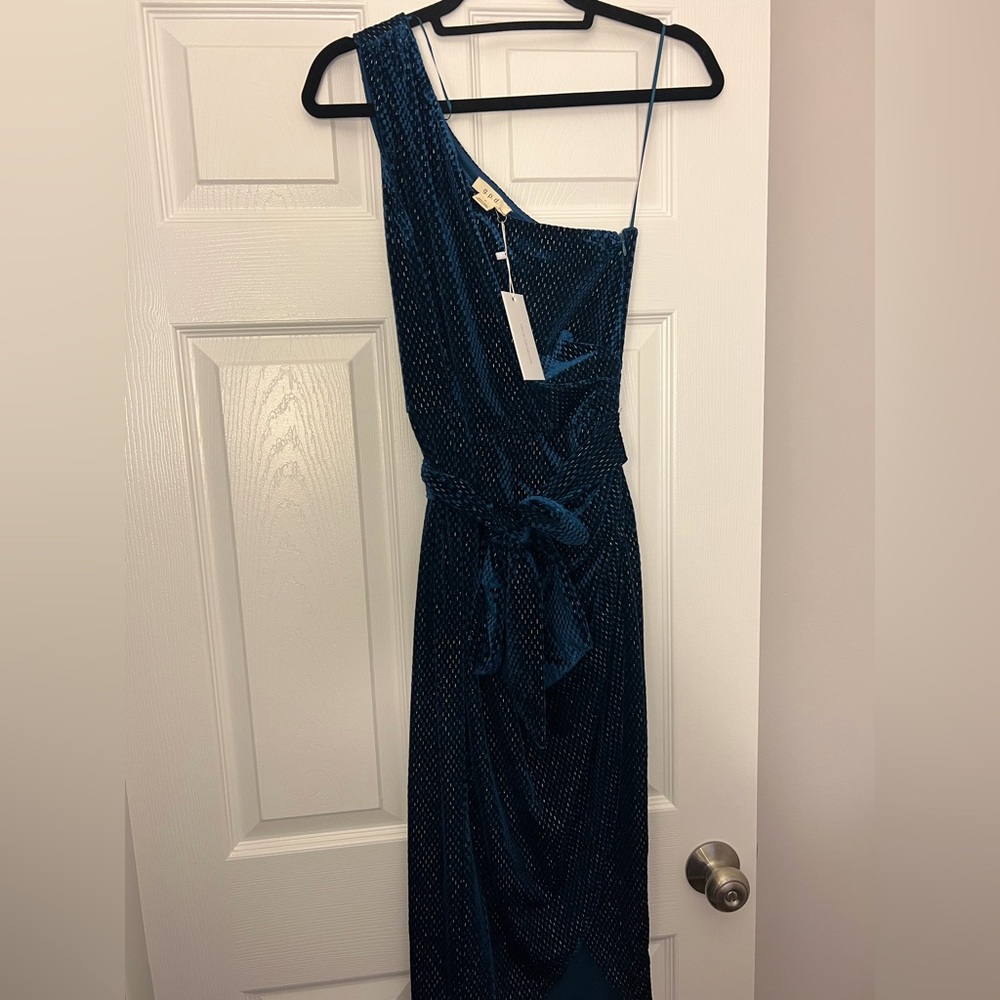 Blue Velvet One-Shoulder Dress